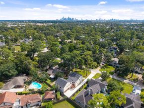 814 Azalea Street, Houston TX 77018