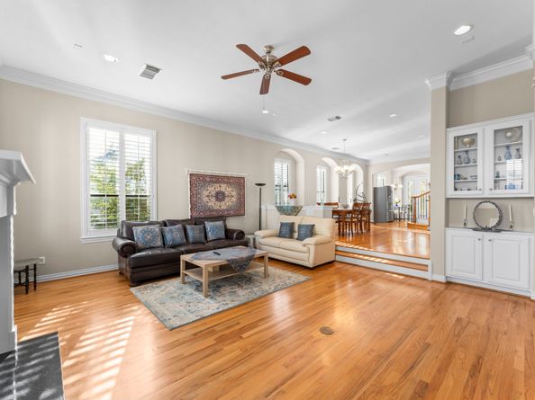 9910 Orchard Court, Houston TX 77054