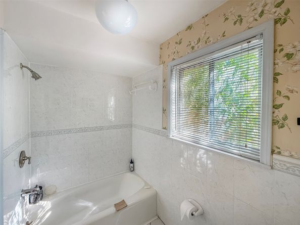 7906 Del Rey Lane, Houston TX 77071