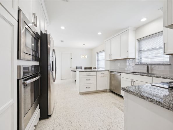 6115 Paisley Street, Houston TX 77096