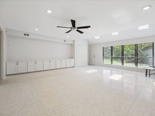 6115 Paisley Street, Houston TX 77096