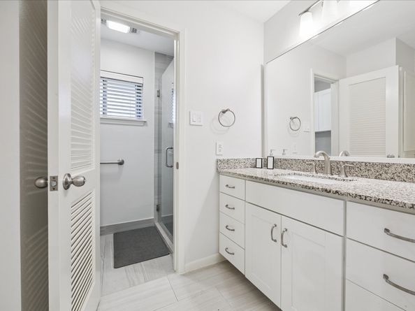 6115 Paisley Street, Houston TX 77096