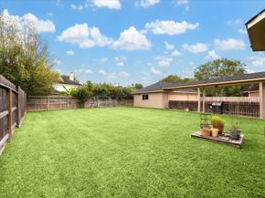 1823 Misty Oaks Lane, Sugar Land TX 77479