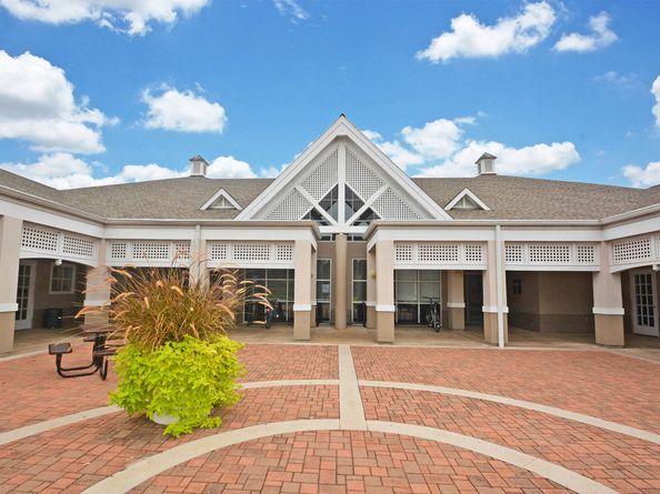 1823 Misty Oaks Lane, Sugar Land TX 77479