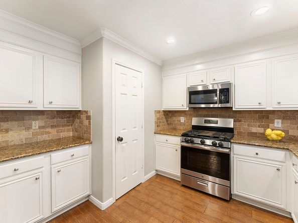 12145 La Salle Oaks, Conroe TX 77304