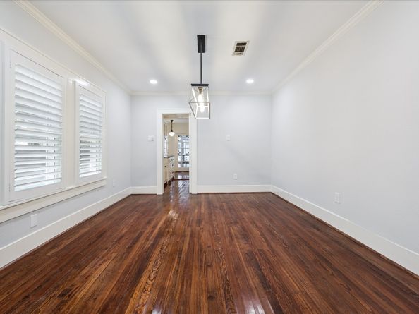907 W Melwood Street, Houston TX 77009