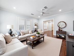 907 W Melwood Street, Houston TX 77009
