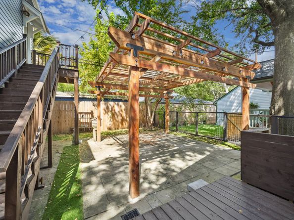 907 W Melwood Street, Houston TX 77009