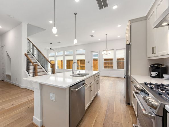 1724 Leilani Drive, Houston TX 77055