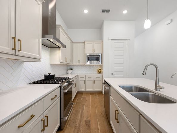 1724 Leilani Drive, Houston TX 77055