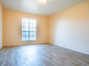 12500 Sandpiper Drive 76, Houston TX 77035