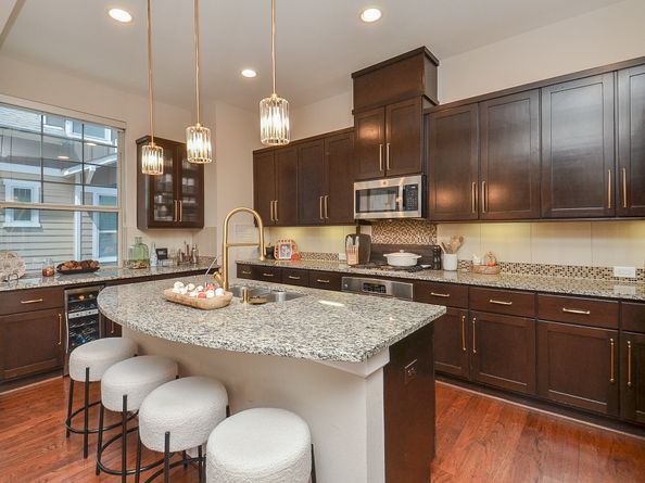934 W 24th Street, Houston TX 77008