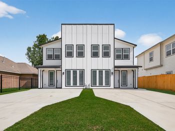 5027 Willow Glen Drive