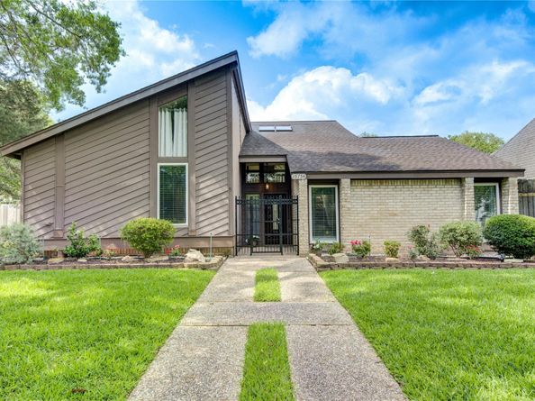 15754 Walkwood Drive, Houston TX 77079