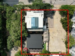 1916 Baldwin, Houston TX 77002