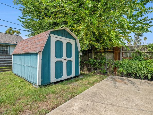4401 Hain Street, Houston TX 77009