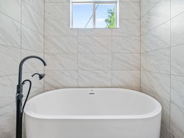 4401 Hain Street, Houston TX 77009