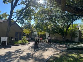 10047 Westpark Drive 46, Houston TX 77042