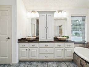 11 Amber Sky Place, The Woodlands TX 77381
