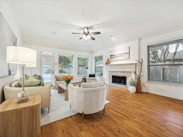 11 Amber Sky Place, The Woodlands TX 77381