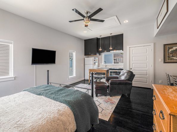 925 Herkimer Street, Houston TX 77008