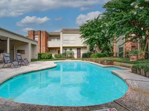 5701 Winsome Lane 2, Houston TX 77057