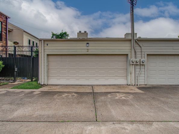 5701 Winsome Lane 2, Houston TX 77057