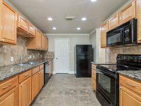 5701 Winsome Lane 2, Houston TX 77057