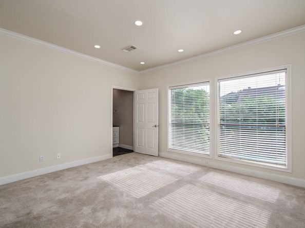 5701 Winsome Lane 2, Houston TX 77057