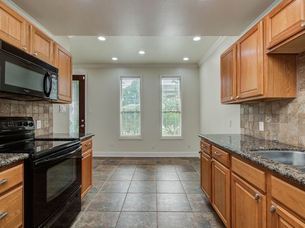 5701 Winsome Lane 2, Houston TX 77057