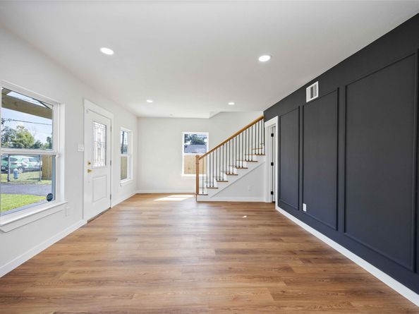 2420 Woodard Street, Houston TX 77026