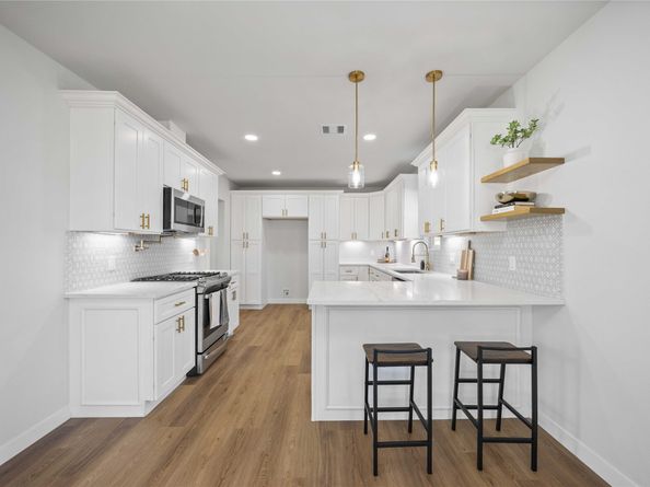 2420 Woodard Street, Houston TX 77026