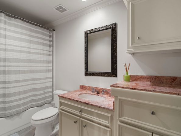 5823 Augusta Court, Houston TX 77057