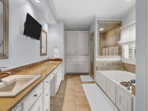 5823 Augusta Court, Houston TX 77057