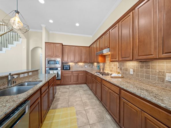 14710 Castle Cove Lane, Houston TX 77044