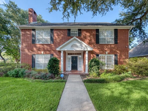 3403 Driftwood Court, Sugar Land TX 77478