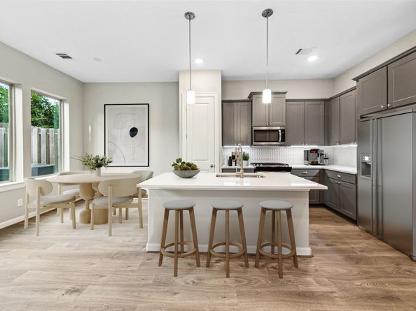 804 Glowing Dawn Drive, Houston TX 77018