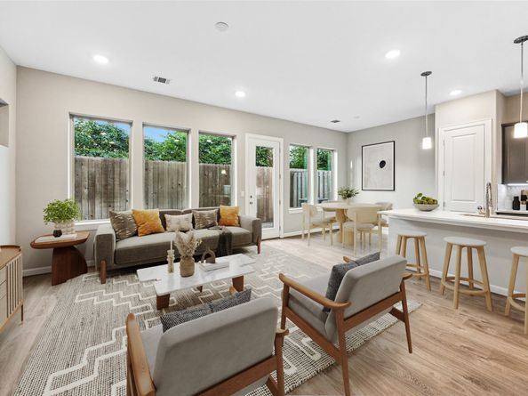 804 Glowing Dawn Drive, Houston TX 77018