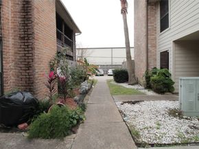 10912 Gulf Freeway 22, Houston TX 77034