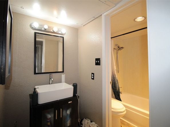 10912 Gulf Freeway 22, Houston TX 77034