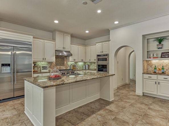 15 Ramey Heights Court, The Woodlands TX 77381