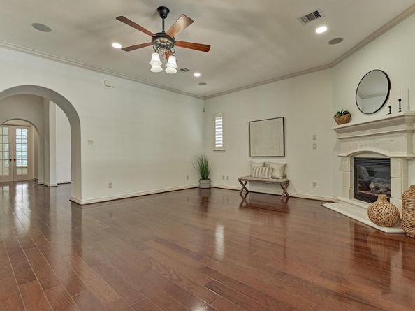 15 Ramey Heights Court, The Woodlands TX 77381
