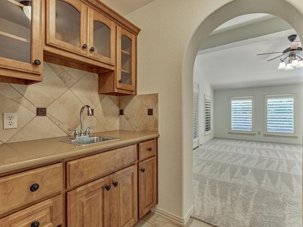 15 Ramey Heights Court, The Woodlands TX 77381