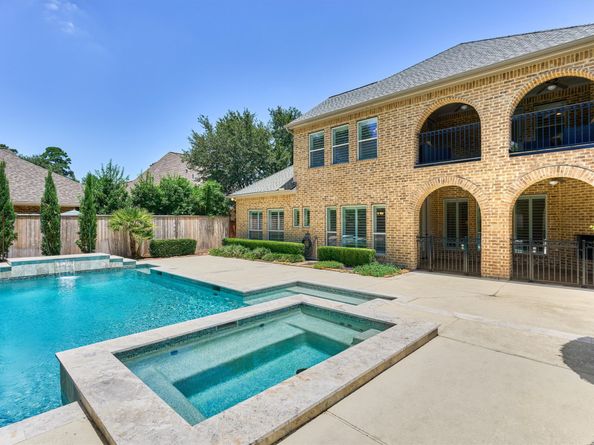 15 Ramey Heights Court, The Woodlands TX 77381