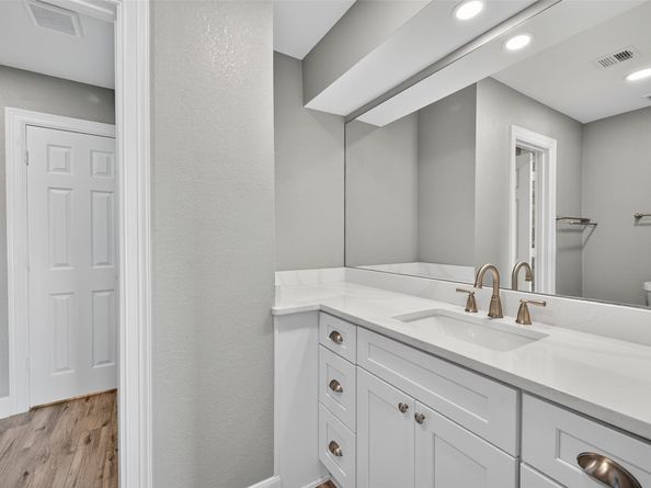 5534 Holly Street I, Houston TX 77081