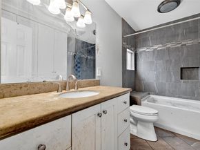 1910 Woodcrest Drive, Houston TX 77018