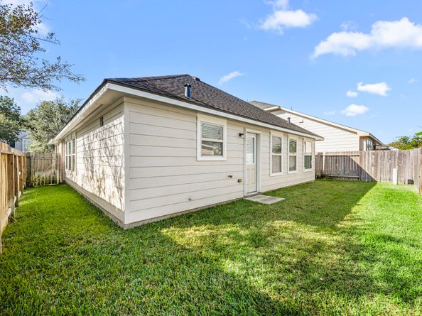 12951 Pecan Shores Drive, Houston TX 77044