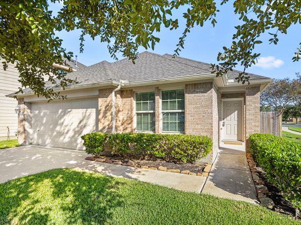 12951 Pecan Shores Drive, Houston TX 77044