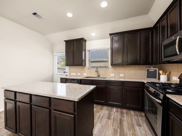 12951 Pecan Shores Drive, Houston TX 77044