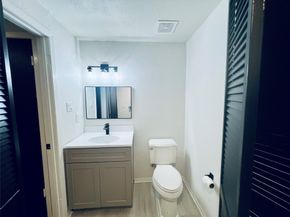 2325 Crescent Park Drive 277, Houston TX 77077